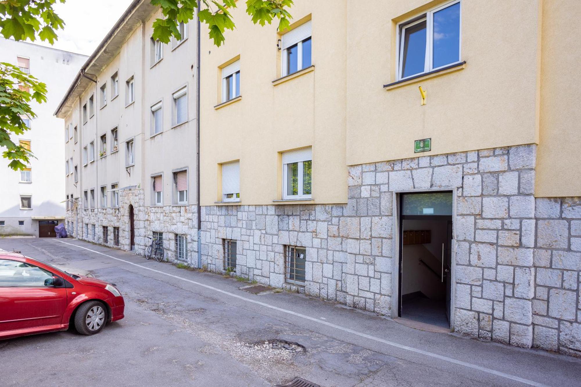Large Two Bedroom Family App - Free Parking Λιουμπλιάνα Εξωτερικό φωτογραφία